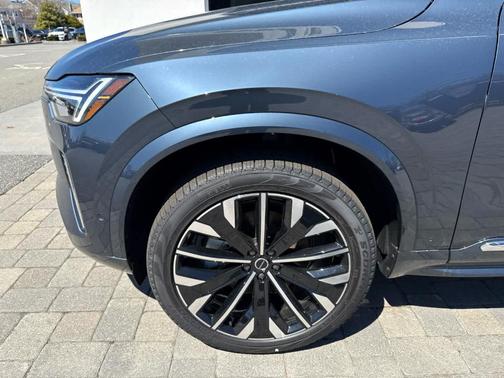 Denim Blue Metallic 2026 Volvo XC90 B6 Plus 7-Seater