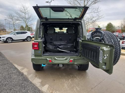 Sarge Green Clearcoat 2024 Jeep Wrangler 4xe High Altitude