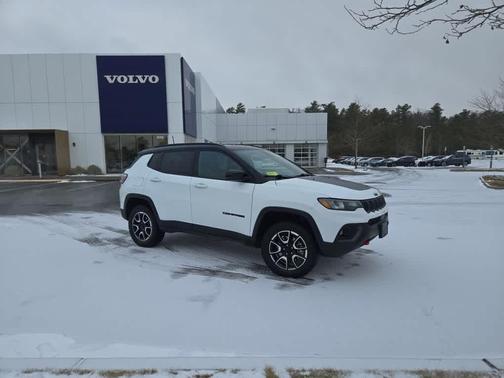 2024 Jeep Compass Trailhawk