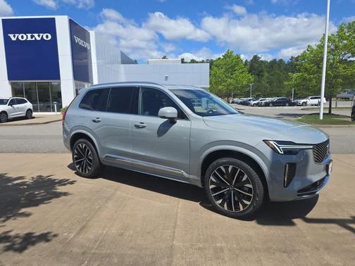 2026 Volvo XC90 PLUS