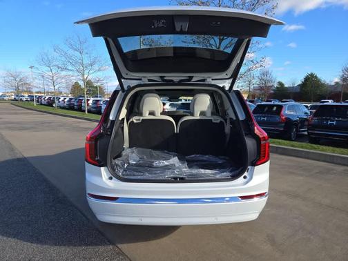 2026 Volvo XC90 B6 Ultra 7-Seater