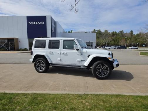 Bright White Clearcoat 2024 Jeep Wrangler 4xe High Altitude