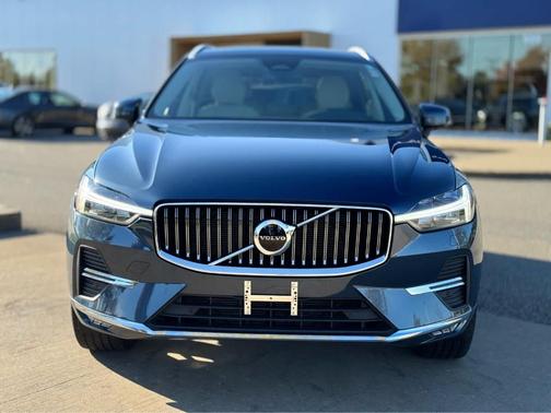 2022 Volvo XC60 B5 Inscription