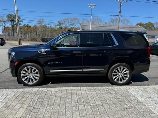 Midnight Blue Metallic 2023 GMC Yukon Denali