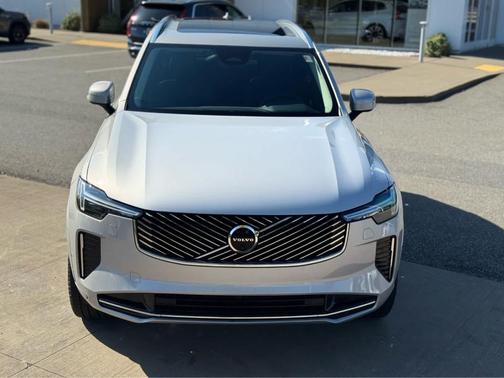 2025 Volvo XC90 B6 Plus 7-Seater