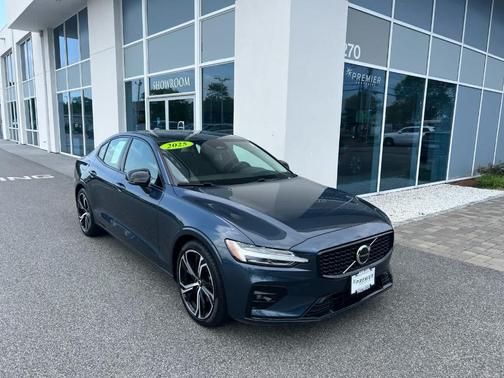 2025 Volvo S60 B5 Core