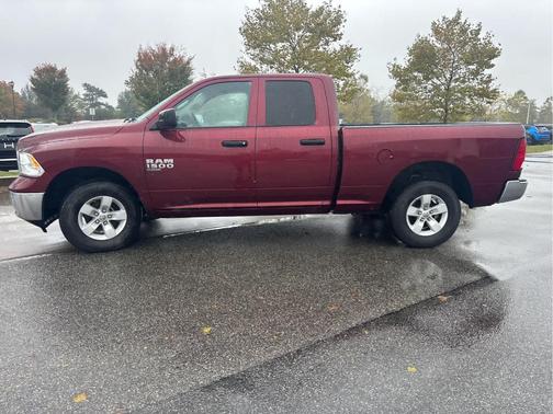 2024 RAM 1500 Classic SLT