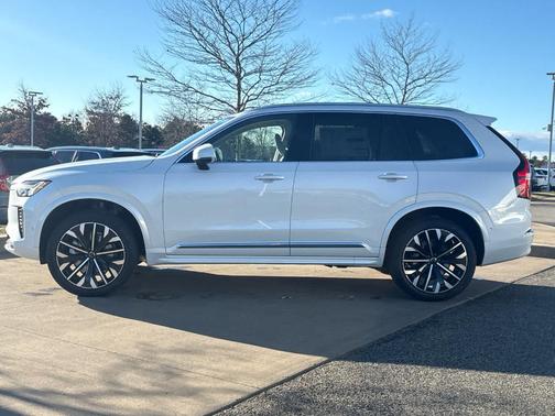 2026 Volvo XC90 B6 Ultra 7-Seater