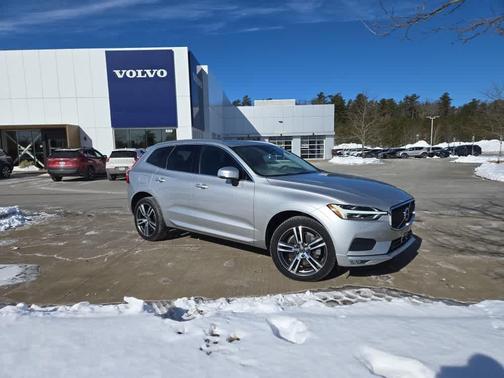 2021 Volvo XC60 T6 Momentum