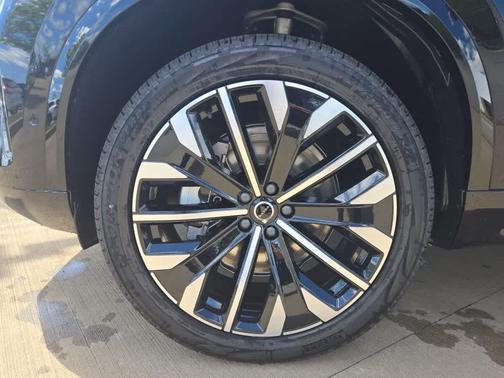 2026 Volvo XC90 ULTRA THEME