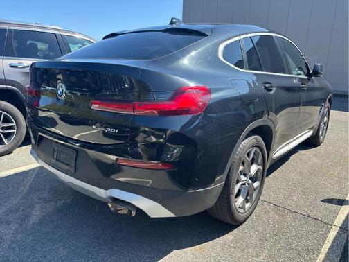 2024 BMW X4 xDrive30i