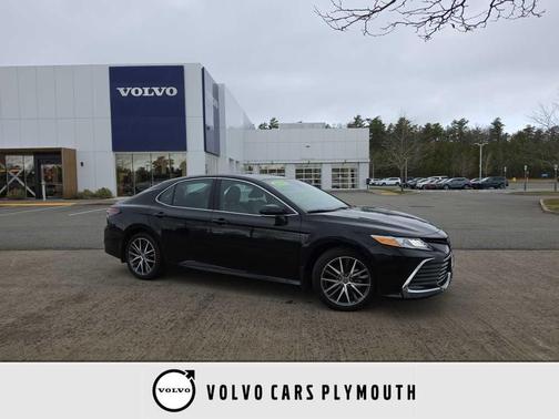 2024 Toyota Camry Hybrid XLE