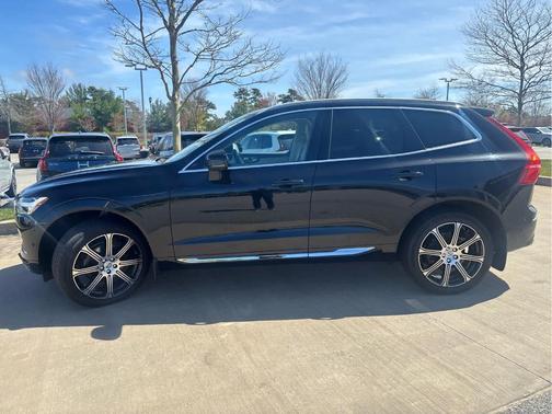 Onyx Black Metallic 2019 Volvo XC60 T5 Inscription