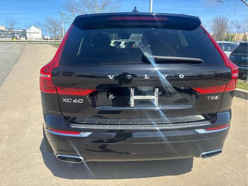 Onyx Black Metallic 2019 Volvo XC60 T5 Inscription