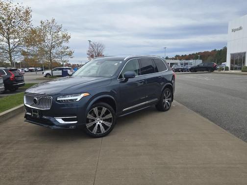 2023 Volvo XC90 B6 Ultimate 7-Seater