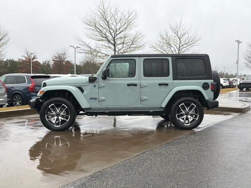 2024 Jeep Wrangler 4xe Sport