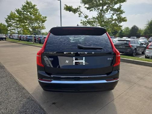2025 Volvo XC90 B6 Ultra