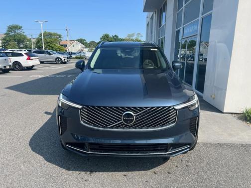 2025 Volvo XC90 Plug-In Hybrid T8 Ultra 7-Seater