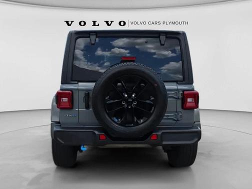Sting Gray Clearcoat 2023 Jeep Wrangler 4xe Sahara
