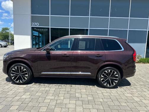 Mulberry Red 2026 Volvo XC90 Plug-In Hybrid T8 Ultra 7-Seater