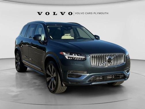 Denim Blue Metallic 2025 Volvo XC90 Plug-In Hybrid T8 Plus 7-Seater