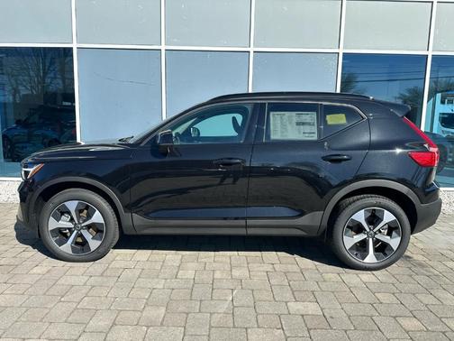 Black 2026 Volvo XC40 B5 Plus