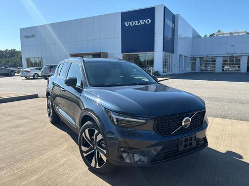 2026 Volvo XC40 ULTRA