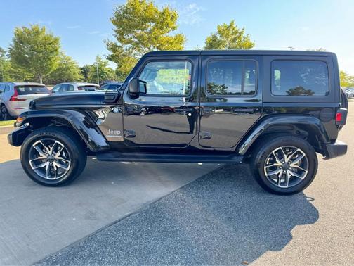 2024 Jeep Wrangler 4xe Sport