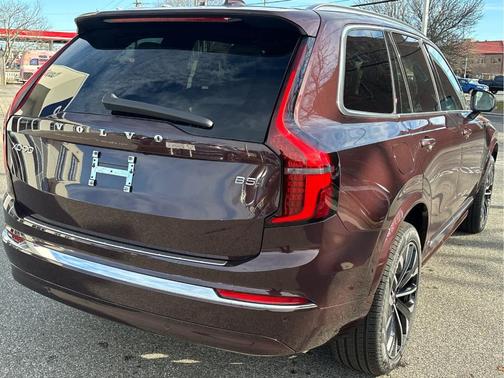 2026 Volvo XC90 B5 Plus 7-Seater