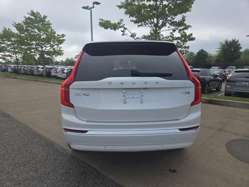 2025 Volvo XC90 Plug-In Hybrid T8 Ultra 7-Seater