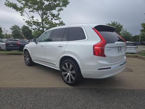 2025 Volvo XC90 Plug-In Hybrid T8 Ultra 7-Seater