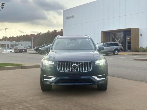 2023 Volvo XC90 B6 Plus 6-Seater