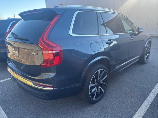2023 Volvo XC90 B6 Plus 6-Seater