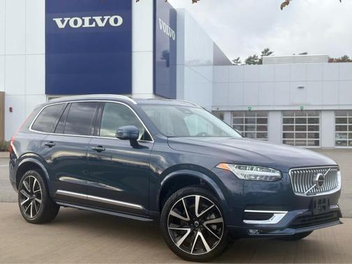 2023 Volvo XC90 B6 Plus 6-Seater
