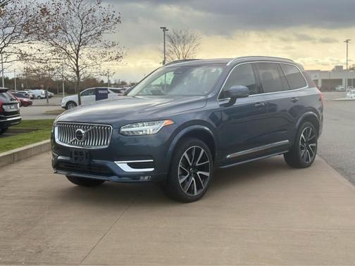 2023 Volvo XC90 B6 Plus 6-Seater