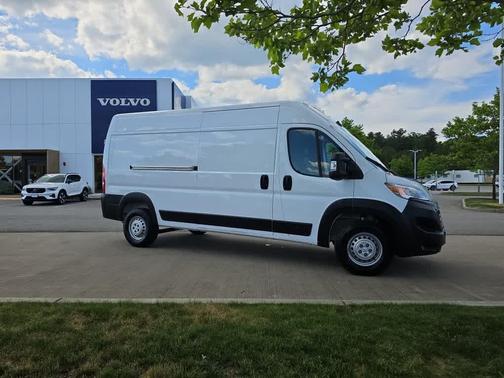Bright White Clearcoat 2026 RAM ProMaster 2500 High Roof