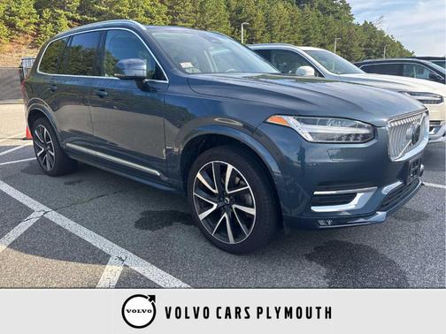 2024 Volvo XC90 B5 Plus Bright Theme