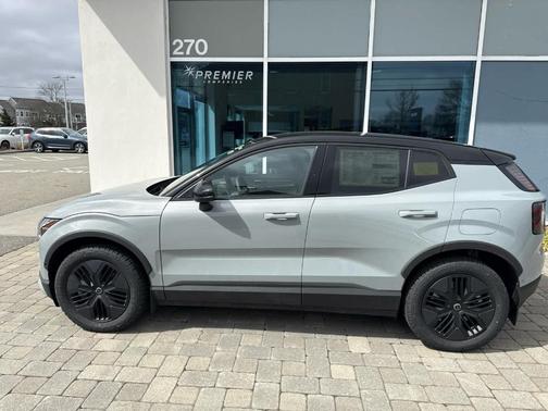 Metallic 2026 Volvo EX30 TWIN MOTOR CROSS COUNTRY ULTRA