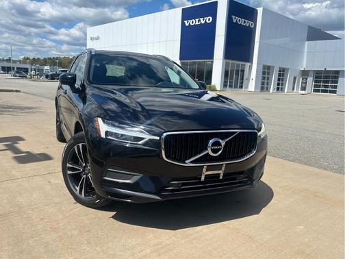 Onyx Black Metallic 2019 Volvo XC60 T6 Momentum