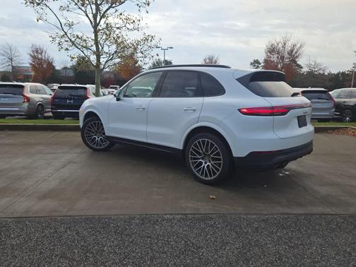2022 Porsche Cayenne Platinum Edition
