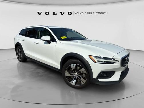Ice White 2021 Volvo V60 Cross Country T5