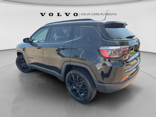 Diamond Black 2022 Jeep Compass Altitude