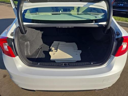 2015 Volvo S60 T5 Premier