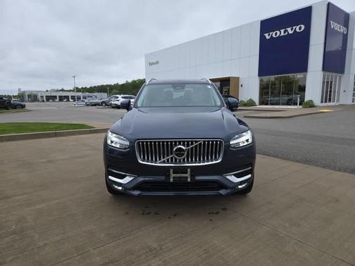 2023 Volvo XC90 B6 Plus 7-Seater