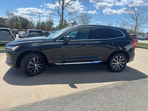 Onyx Black Metallic 2021 Volvo XC60 T5 Inscription