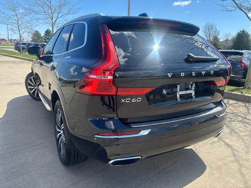 Onyx Black Metallic 2021 Volvo XC60 T5 Inscription