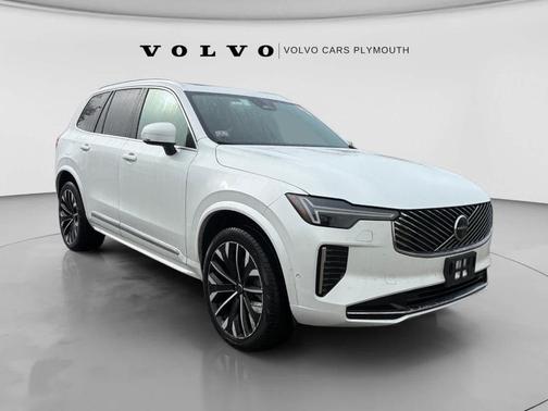 Crystal White Pearl 2026 Volvo XC90 B6 Plus 7-Seater