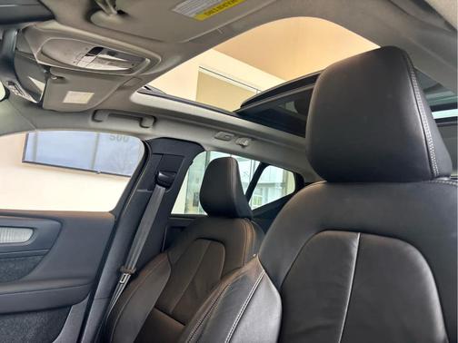 Sage Green Metallic 2023 Volvo XC40 B5 Plus Dark Theme