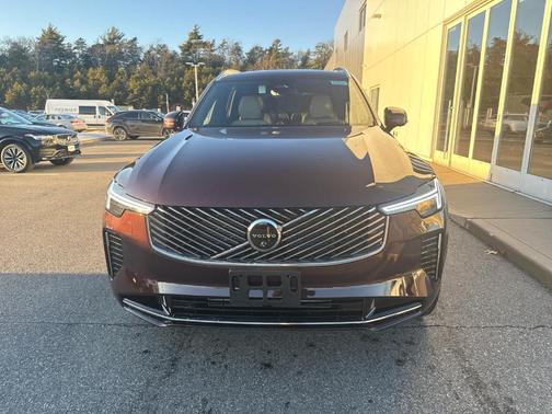 2025 Volvo XC90 Plug-In Hybrid T8 Ultra 6-Seater