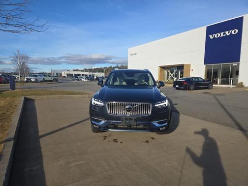 2022 Volvo XC90 T6 Inscription 6 Passenger